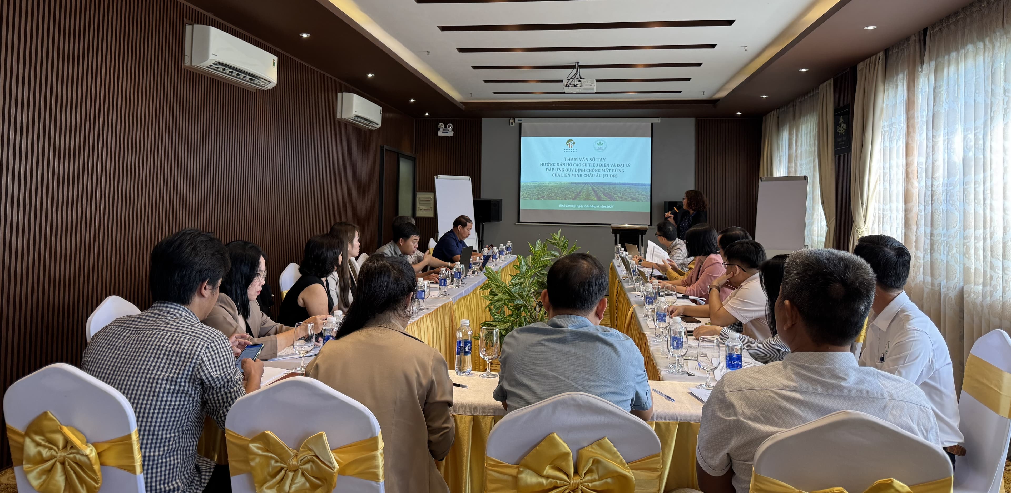 Tham vấn Sổ tay hướng dẫn hộ cao su tiểu điền và đại lý tuân thủ Quy định chống mất rừng của Liên minh châu Âu