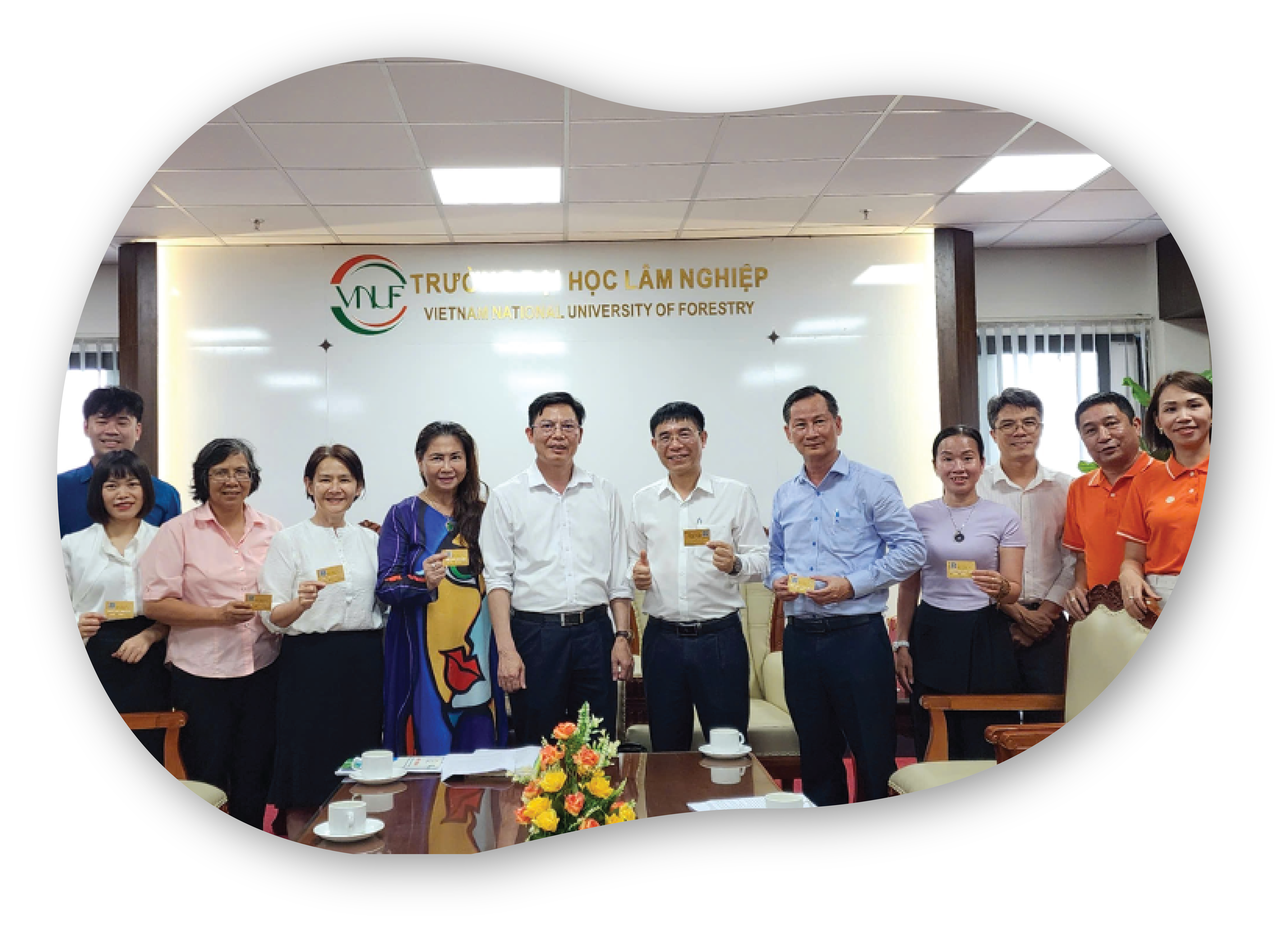 Nhóm đại diện tại Đại học Lâm nghiệp Việt Nam